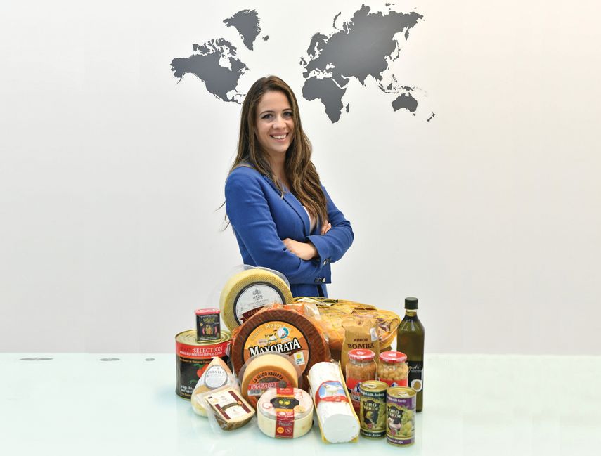 Ana Hernández lleva las riendas de la firma importadora de productos españoles.