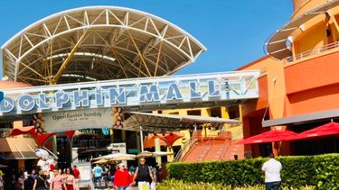 Imagen de referencia del centro comercial Dolphin Mall en Miami.