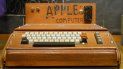 La Woz Box Apple-1 porque conserva la caja original. Además se encuentra autografiada por Steve Wozniak. La Woz Box Apple-1 porque conserva la caja original. Además se encuentra autografiada por Steve Wozniak.