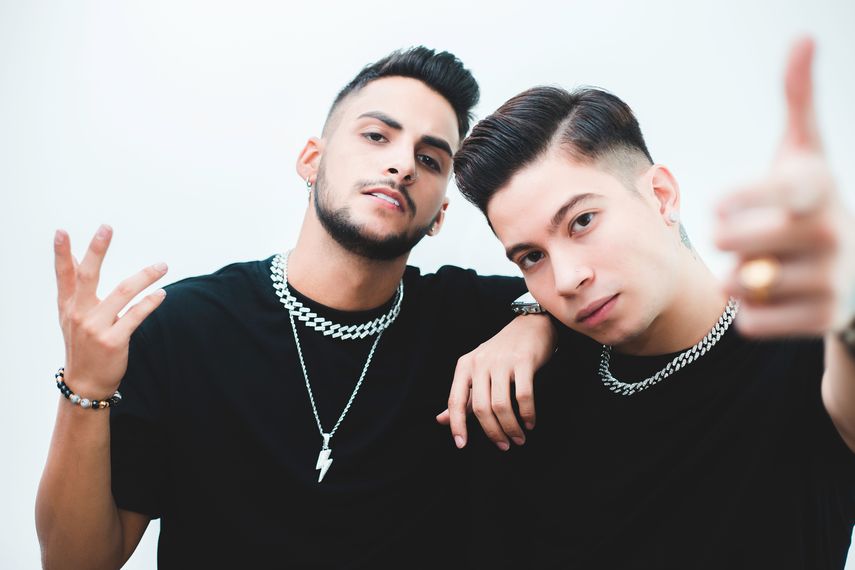 V&iacute;ctor & Gabo&nbsp;