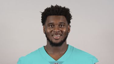 El agente deportivo Malki Kawa confirmó las lesiones del defensive tackle a través de un tuit el jueves.