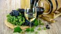 Italia, Francia y España son los principales productores mundiales de vino. Italia, Francia y España son los principales productores mundiales de vino.