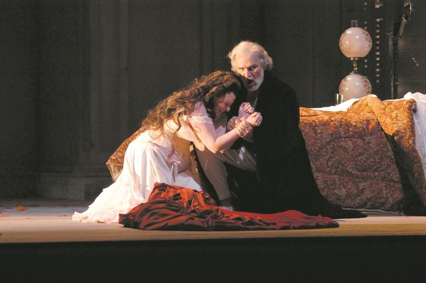 Mourning Becomes Electra (Rozarii Lynch)