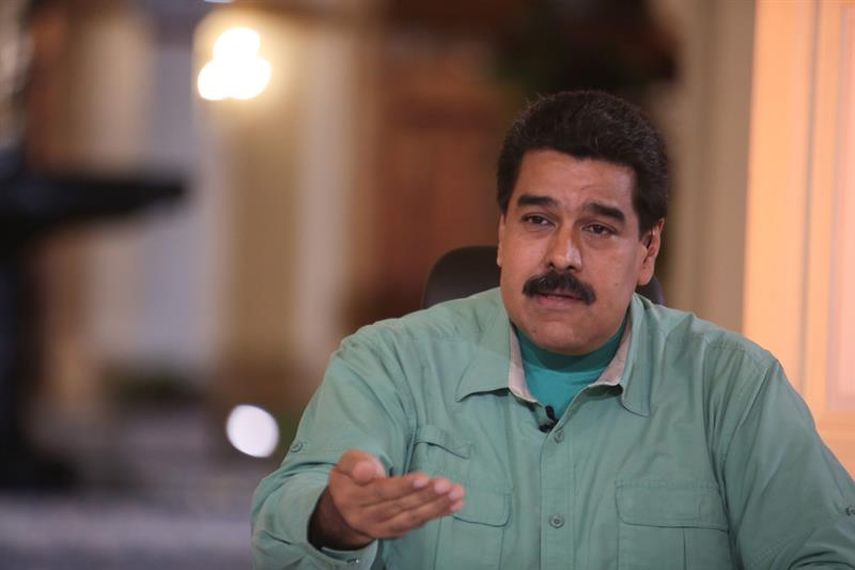 Estamos vacunando a la patria de un pinochetista, dijo Maduro durante su programa de televisión semanal.(EFE)