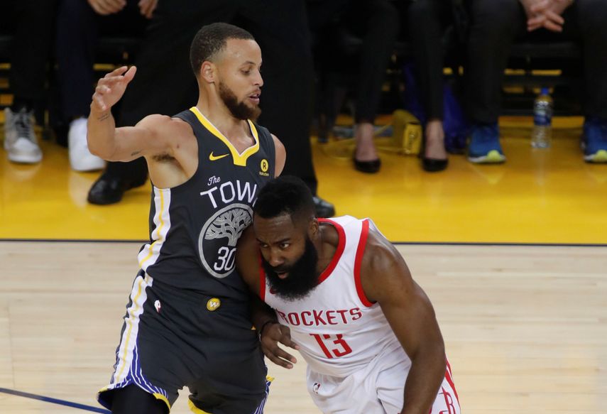 Harden anotó 11 de 26 tiros de campo, incluidos 3 de 12 desde fuera del perímetro.