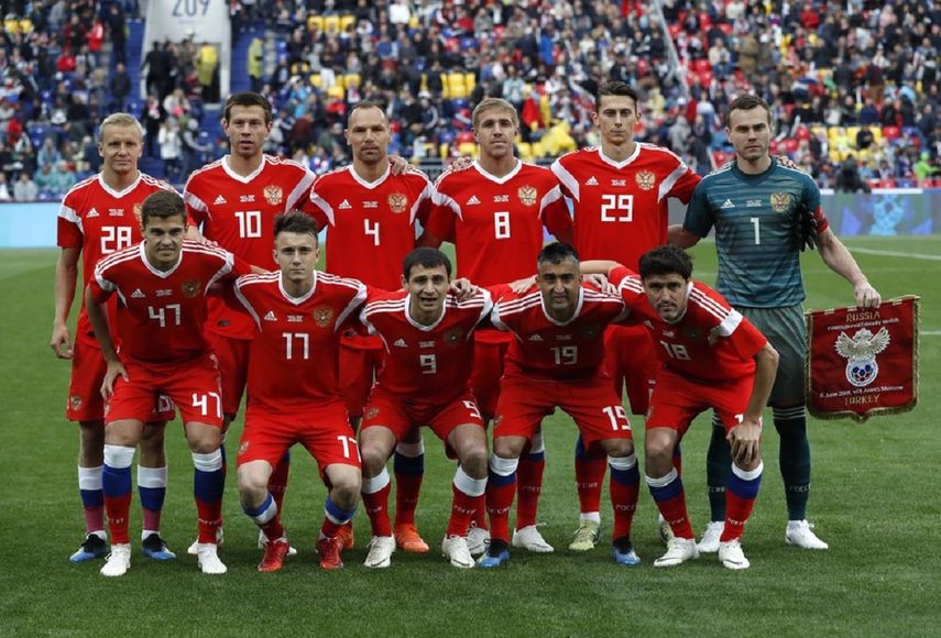 FIFA saca partidos de Rusia y prohibe bandera e himno ruso en competiciones