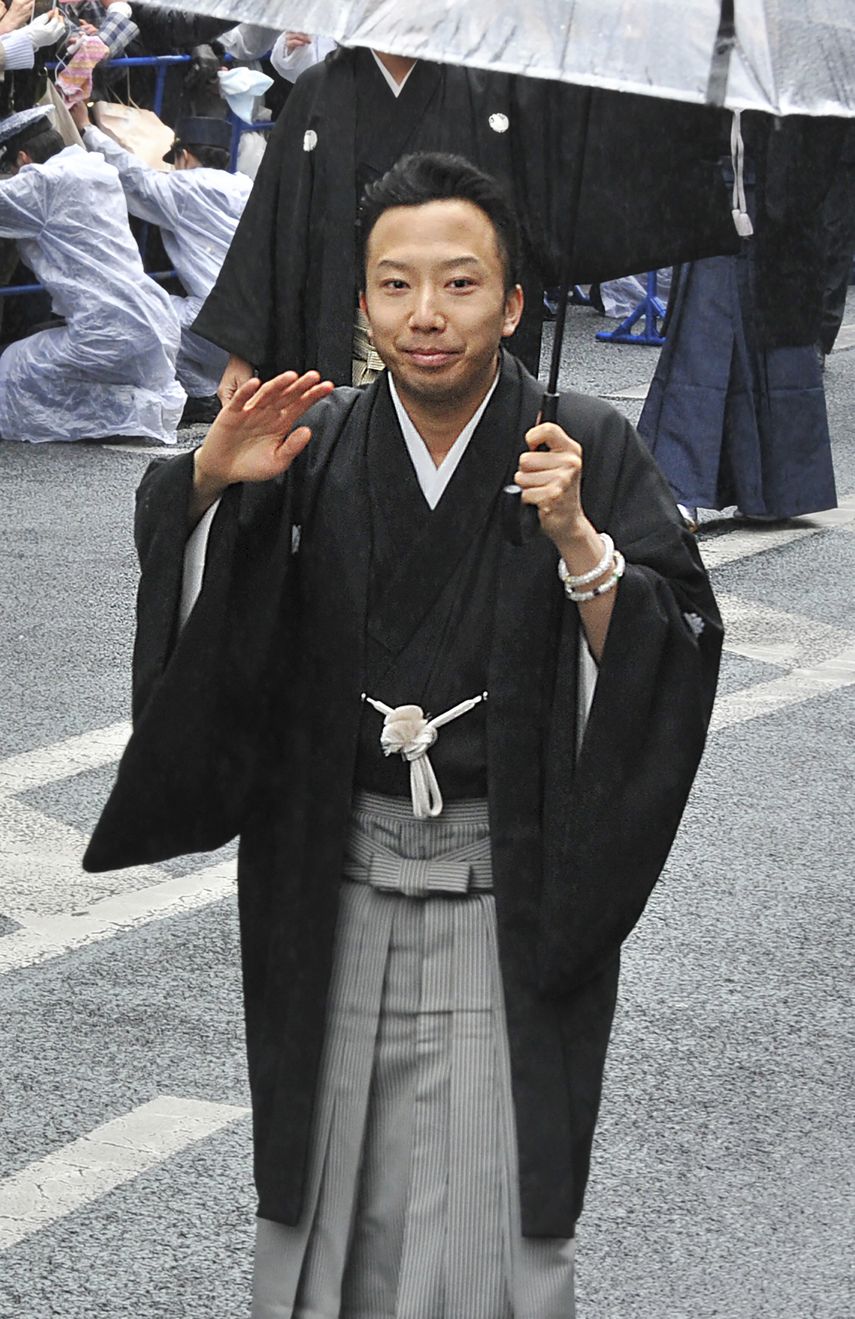 Esta foto tomada el 16 de octubre de 2020 muestra al actor japonés de kabuki Ennosuke Ichikawa en Tokio. Ichikawa fue arrestado el 27 de junio de 2023 bajo sospecha de ayudar al suicidio de su madre.