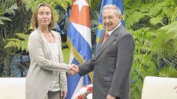 Mogherini se reúne con Raúl Castro durante su visita a Cuba en 2018. Mogherini se reúne con Raúl Castro durante su visita a Cuba en 2018.