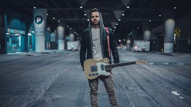 El m&uacute;sico y productor venezolano Paaris estrena Nora.