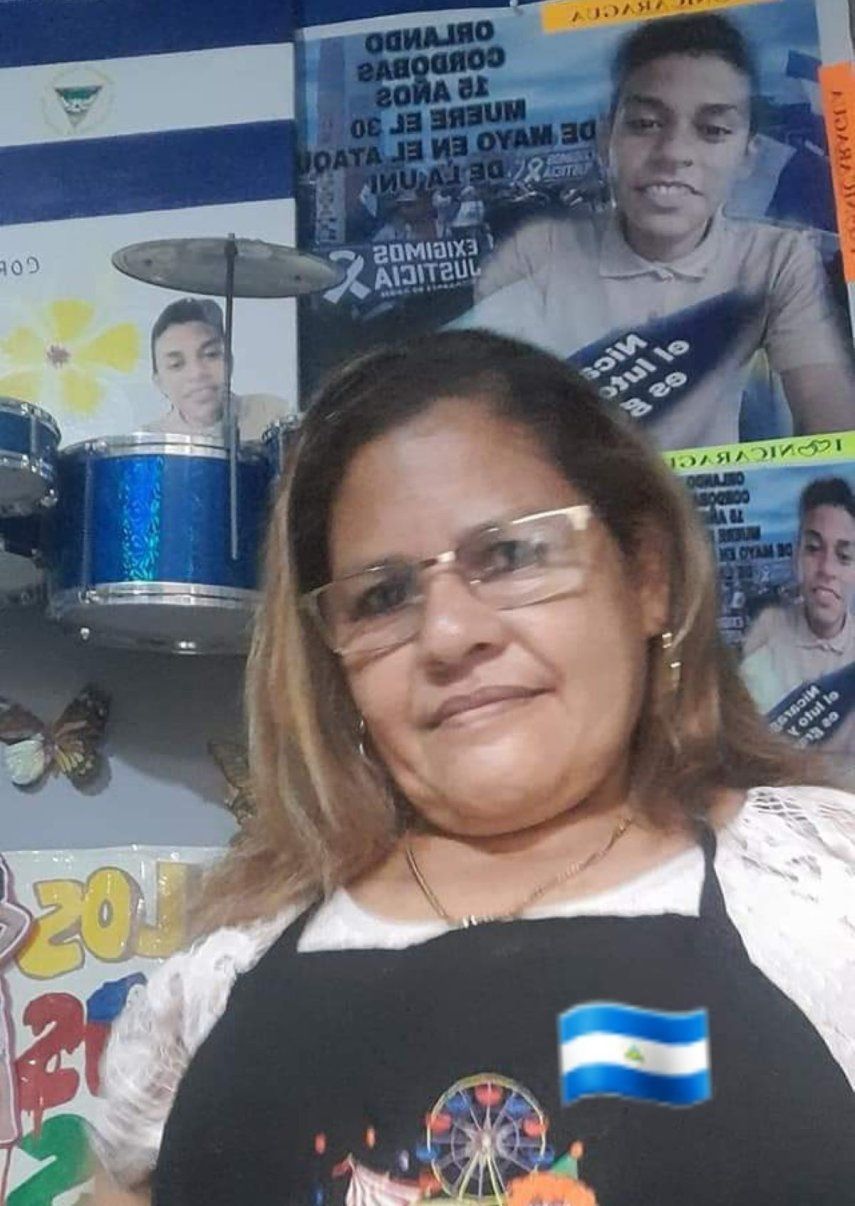 La nicaragüense Yadira Córdoba, madre de un joven opositor que fue asesinado, fue deportada de EEUU a Mèxico.