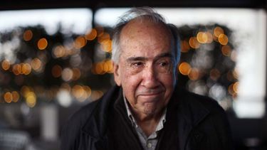 El jurado dijo que se lo otorgaba por su obra poética de honda transcendencia y lúcido lenguaje siempre innovador, ha enriquecido tanto la lengua española como la lengua catalana, y representa la pluralidad de la cultura peninsular en una dimensión universal de gran maestría.