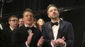 Matt Damon y Ben Affleck aparecen en el backstage de los Oscar el domingo 26 de febrero de 2017 en el Dolby Theatre de Los Ángeles.