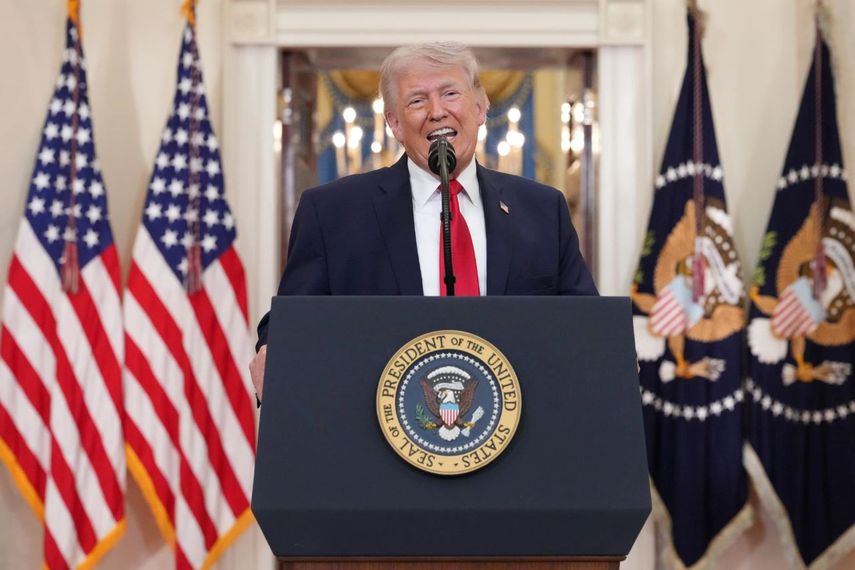 El presidente Donald J. Trump, habla sobre la guerra con Irán desde el Salón Cross de la Casa Blanca el 1 de abril de 2026, en Washington, DC, el 01 de abril de 2026. d