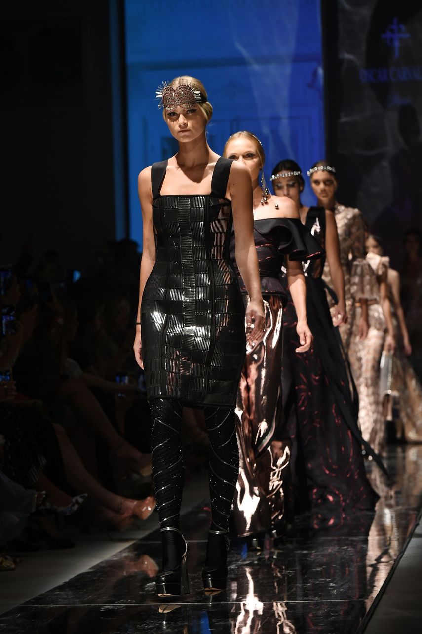 Durante el desfile de Oscar Carballo en Miami Fashion Week se recaudaron fondos a beneficio de Venezuela.