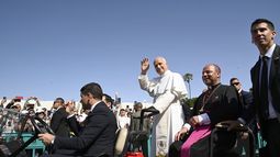 El Papa León XIV durante un encuentro con las realidades de integración de los migrantes, en la Plaza del Cristo de La Laguna, a 12 de junio de 2026, en San Cristóbal de La Laguna, Santa Cruz de Tenerife, Islas Canarias (España). El Papa León XIV durante un encuentro con las realidades de integración de los migrantes, en la Plaza del Cristo de La Laguna, a 12 de junio de 2026, en San Cristóbal de La Laguna, Santa Cruz de Tenerife, Islas Canarias (España).