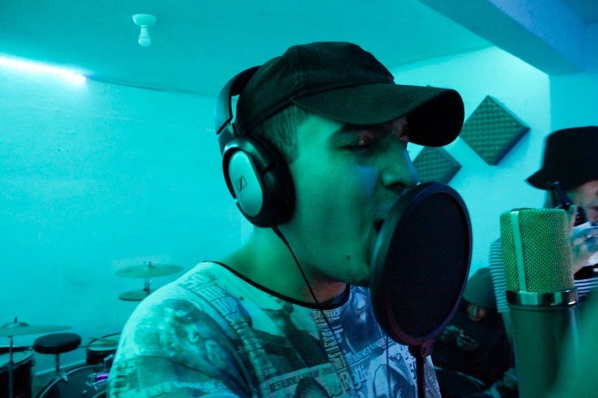 Ricardo Alcantar López, mejor conocido como Rich Tropic.