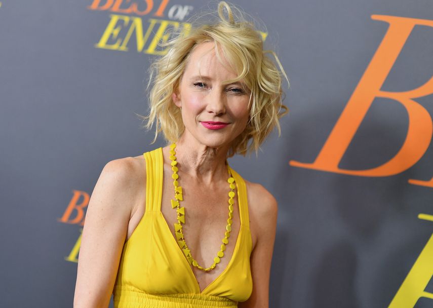 En esta foto de archivo tomada el 4 de abril de 2019, la actriz estadounidense Anne Heche asiste al estreno de The Best of Enemies en AMC Loews Lincoln Square en la ciudad de Nueva York. La policía de Los Angeles finalizó la investigación del accidente de tránsito de la artista.