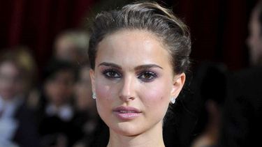 La actriz Natalie Portman posa para las cámaras. (EFE). 