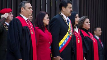 El presidente del Tribunal Supremo de Justicia ,&nbsp;Maikel Moreno, en compañía del Jefe de Estado, Nicolás Maduro.&nbsp;