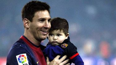  Primero es él y luego, lo demás. Me ha cambiado también la manera de ver un partido, dijo Messi sobre su hijo. (ARCHIVO)