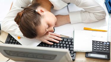 Ser hipersomne supone tener un sueño excesivamente prolongado y profundo. 