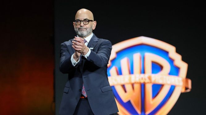 Jeff Goldstein, presidente de Warner Bros. Pictures Domestic Distribution, habla durante la presentación de Warner Bros. Pictures en CinemaCon 2025, en el Coliseo del Caesars Palace de Las Vegas, Nevada, el 1 de abril de 2025.