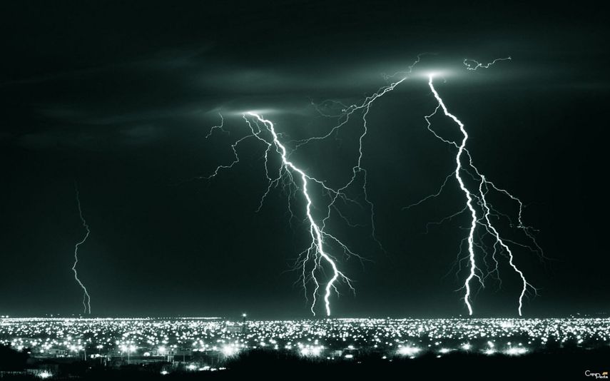 En este preciso instante, en el mundo hay miles de tormentas eléctricas en actividad generando no solo precipitaciones, sino también fenómenos como el rayo.(Archivo)