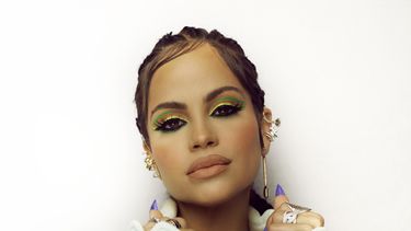 La estrella dominicana Natti Natasha fue sorprendida en su cumpleaños por Raphy Pina.