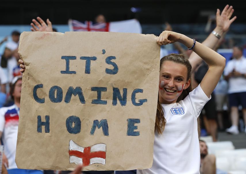 La afición de Inglaterra, país donde se originó el fútbol, quieren ganar de nuevo la Copa del Mundo.