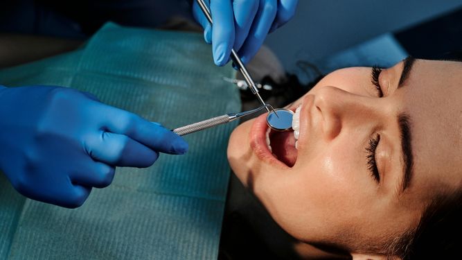 Un elemento importante es la salud dental está vinculada con la prevención de infecciones que pueden afectar otras partes del cuerpo