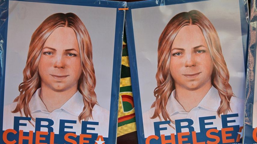 Imágenes de Chelsea Manning utilizadas en una campaña en favor de su liberación.