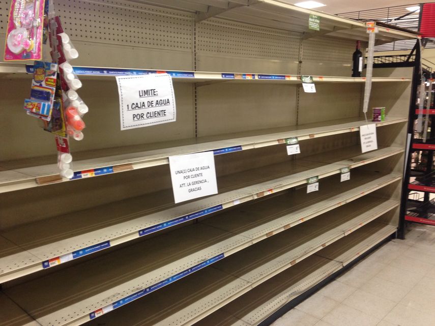 &nbsp;Vista de un estante vacío en un supermercado de San Juan.&nbsp;