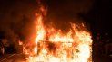 En esta foto de archivo tomada el 27 de octubre de 2020, un sofá incendiado por manifestantes se quema en una calle del oeste de Filadelfia durante una manifestación por la muerte de Walter Wallace, un hombre negro de 27 años que amenazaba a la policía con un cuchillo. En esta foto de archivo tomada el 27 de octubre de 2020, un sofá incendiado por manifestantes se quema en una calle del oeste de Filadelfia durante una manifestación por la muerte de Walter Wallace, un hombre negro de 27 años que amenazaba a la policía con un cuchillo.
