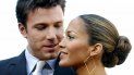 Jennifer López y Ben Affleck -o Bennifer, como se les bautizó, iniciaron una relación sentimental en 2002 que terminaron dos años después. Jennifer López y Ben Affleck -o Bennifer, como se les bautizó, iniciaron una relación sentimental en 2002 que terminaron dos años después.