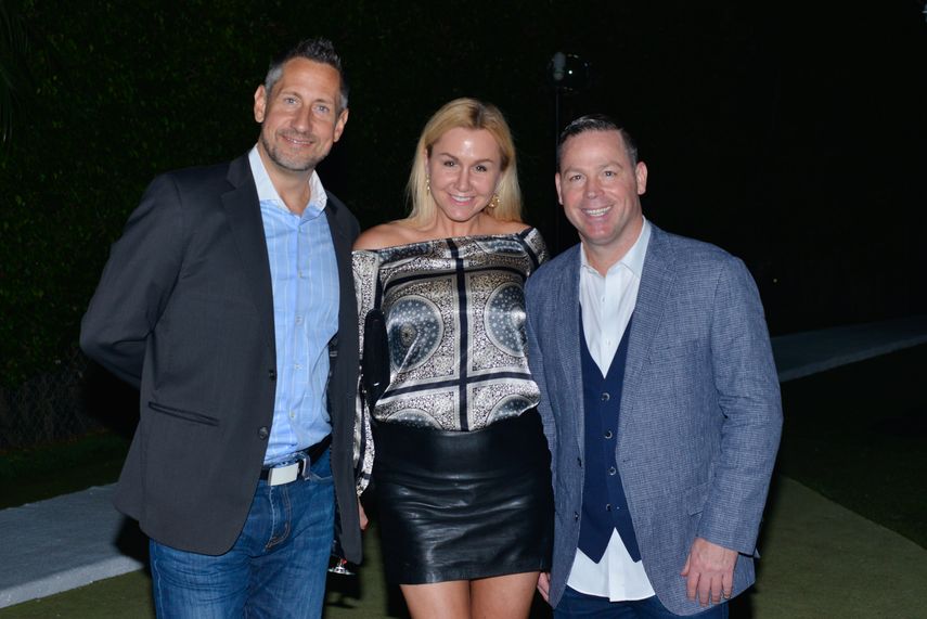 Andrew y Tanya Savysky, Bradlen Sanders