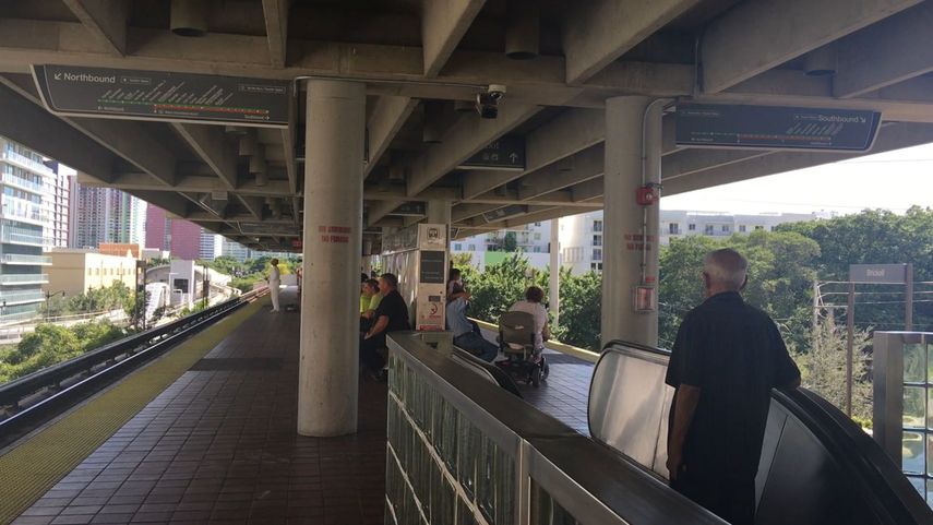 El servicio abrió sus puertas temprano en la mañana de este jueves