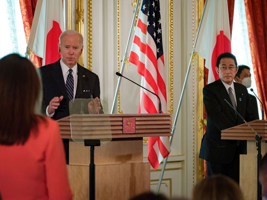 El presidente Joe Biden y el primer ministro de Japón Fumio Kishida.
