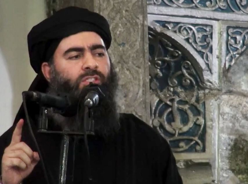 Video colocado en un website de islamistas el 5 de julio del 2014 supuestamente de Abu Bakr al-Baghdadi, el l&iacute;der del grupo Estado Isl&aacute;mico, en una mezquita en Irak.&nbsp;