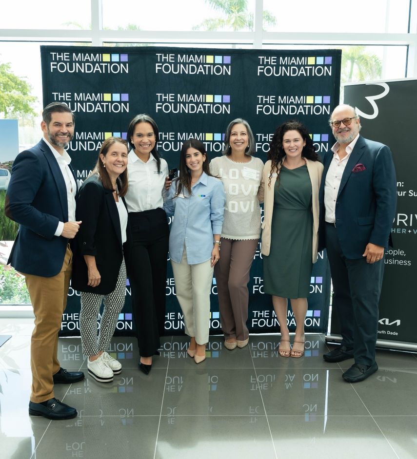 Durante el encuentro, South Dade Kia y su fundación anunciaron oficialmente la creación de un fondo match de $30,000, destinado a apoyar a estudiantes de Miami Dade College