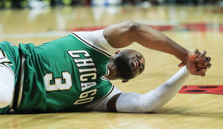 Wade se lastimó el miércoles durante el cuarto cuarto del partido entre Chicago y Memphis.
