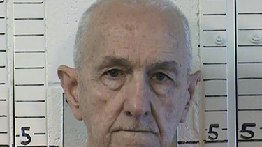 Esta fotografía facilitada por el Departamento de Penitenciarías y Rehabilitación de California muestra al preso Roger Reece Kibbe, de 81 años, que purgaba varias cadenas perpetuas por los homicidios de varias mujeres en las décadas de 1970 y 1980, y a quien encontraron estrangulado en su celda, el domingo 28 de febrero de 2021, en la Prisión Estatal de Mule Creek, al sureste de Sacramento.&nbsp;