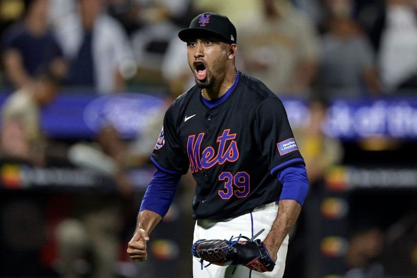 Edwin Díaz, los Mets de Nueva York, reacciona después de conseguir el último out durante la novena entrada del juego de béisbol en contra de los Padres de San Diego, el viernes 14 de junio de 2024, en Nueva York.&nbsp;