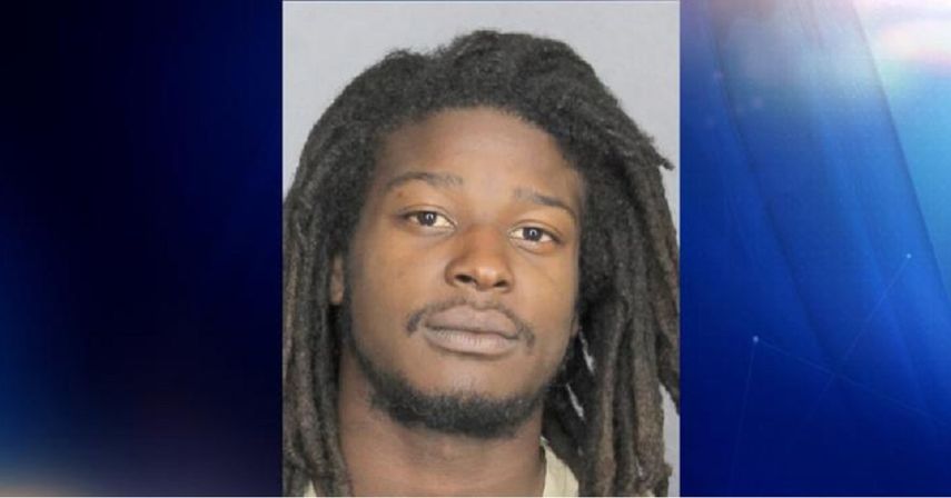 Matthew James Walker, de 23 años,&nbsp;fue arrestado y acusado de intento de acoso agravado e intento de robo.