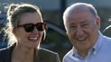 En esta foto de archivo tomada el 31 de julio de 2016 el fundador y presidente del grupo de moda Inditex, Amancio Ortega, ríe con su hija Marta Ortega al finalizar la 32 edición del Concurso Internacional de Saltos de A Coruña en la Hípica Casas Novas. Centro en Arteixo. En esta foto de archivo tomada el 31 de julio de 2016 el fundador y presidente del grupo de moda Inditex, Amancio Ortega, ríe con su hija Marta Ortega al finalizar la 32 edición del Concurso Internacional de Saltos de A Coruña en la Hípica Casas Novas. Centro en Arteixo.