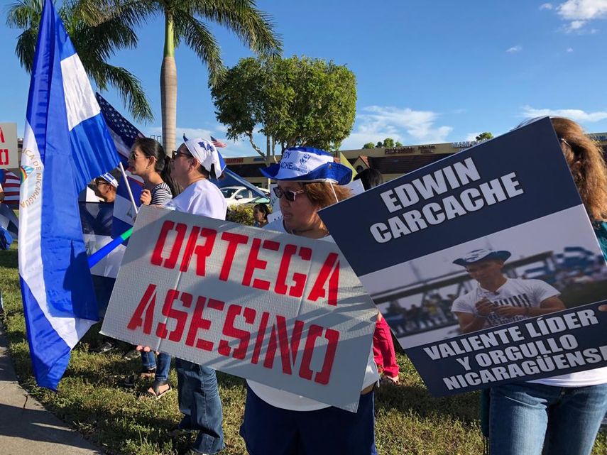 Nicaragüenses protestan en Miami contra Daniel Ortega.&nbsp;