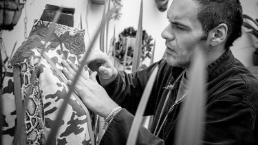 El diseñador venezolano Alejandro Crocker.