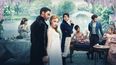 Phoebe Dynevor y Regé-Jean Page protagonizan Bridgerton.