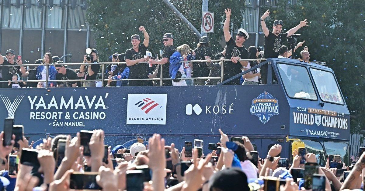 Los Ángeles abarrota las calles para celebrar a sus bicampeones Dodgers