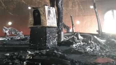 &nbsp;La imagen de la&nbsp;Sangre de Cristo y el Sant&iacute;simo&nbsp;que result&oacute; quemada tras el atentado a la Catedral de Managua.