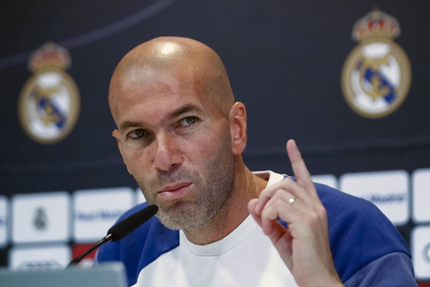 Zidane considera las pitas a Cristiano una reacción normal del público.